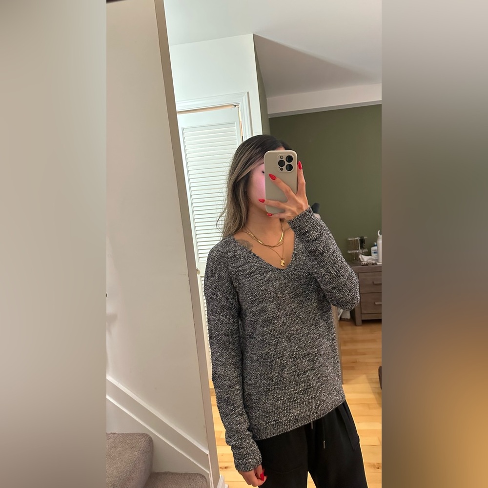 H&M Grey/White Knit Sweater - Size XS